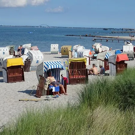 Strandnahe Ferienwohnung Auf Steinwarder Heiligenhafen